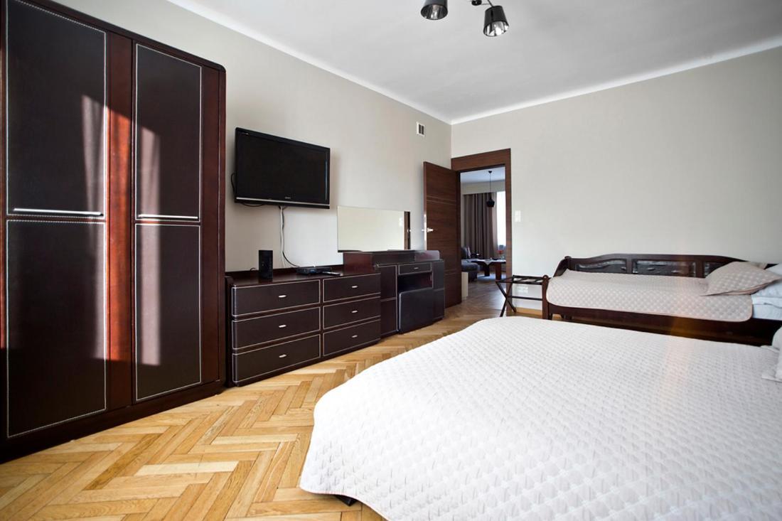 P&O Serviced Apartments Metro Mokotow ワルシャワ エクステリア 写真